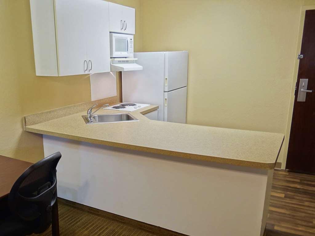 Extended Stay America Suites - Providence - Warwick Room photo