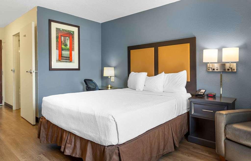 Extended Stay America Suites - Providence - Warwick Room photo